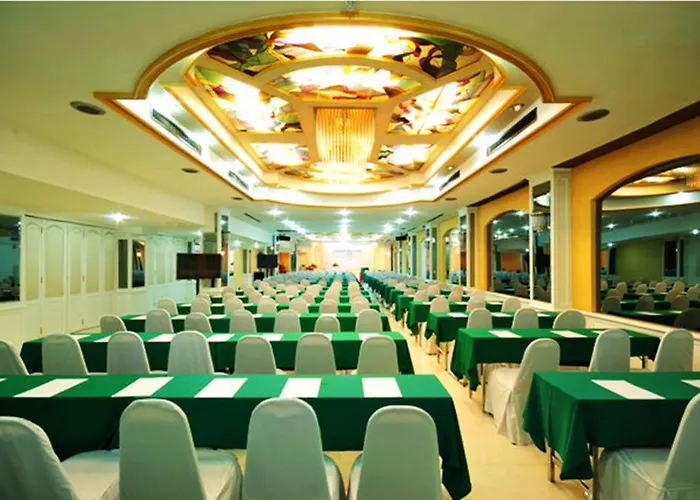 Hotel Chaleena Princess 3*