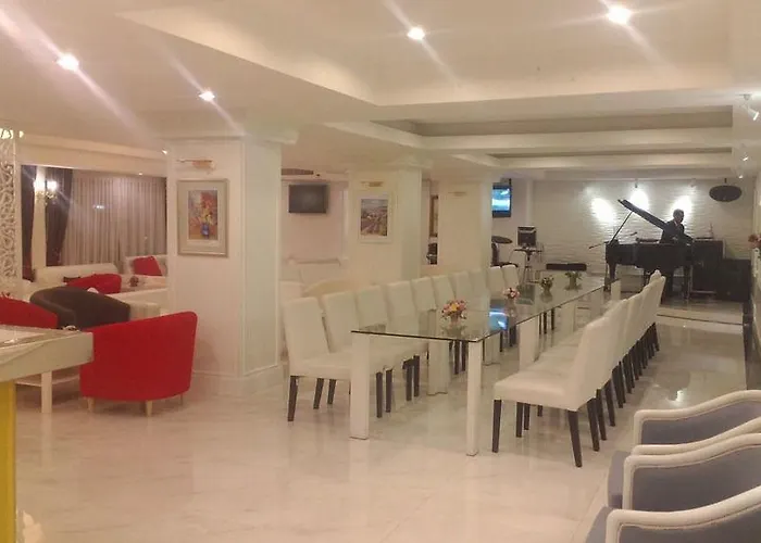 Chaleena Princess Hotel