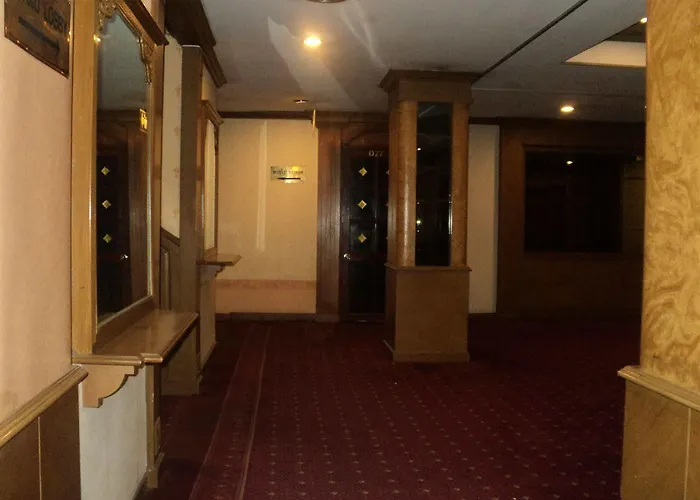 Hotel Chaleena Princess